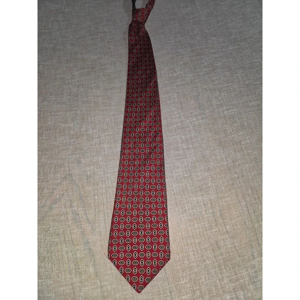 Tommy Hilfiger Mens Red Y2K Medallion 100% Italian Silk Necktie USA Made